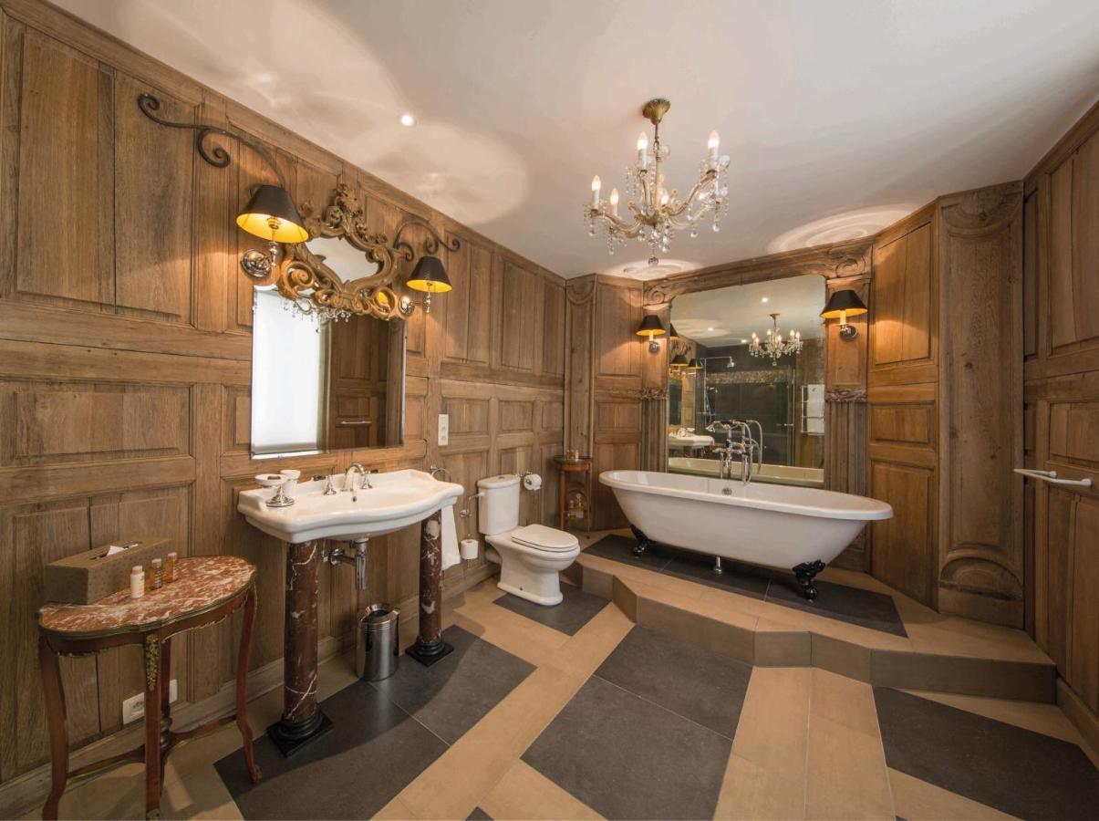 Louise Sur Cour Bed and Breakfast Saint-Gilles Buitenkant foto